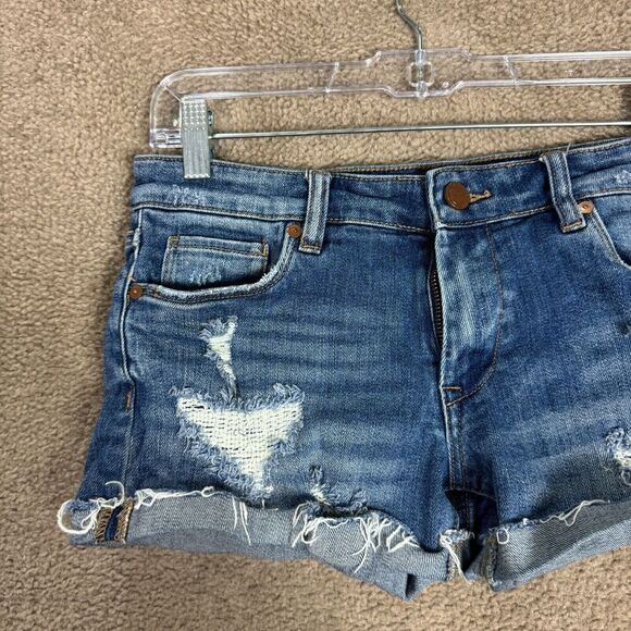 BlankNYC Fulton Jean Shorts Womens Size 26 Blue Distressed Denim 2" Rolled Hem‎ - Picture 3 of 11